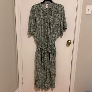 H&M green ditsy floral midi dress